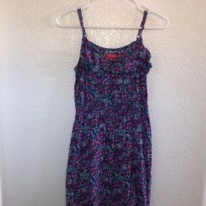 Elle-Spaghetti strap summer dress